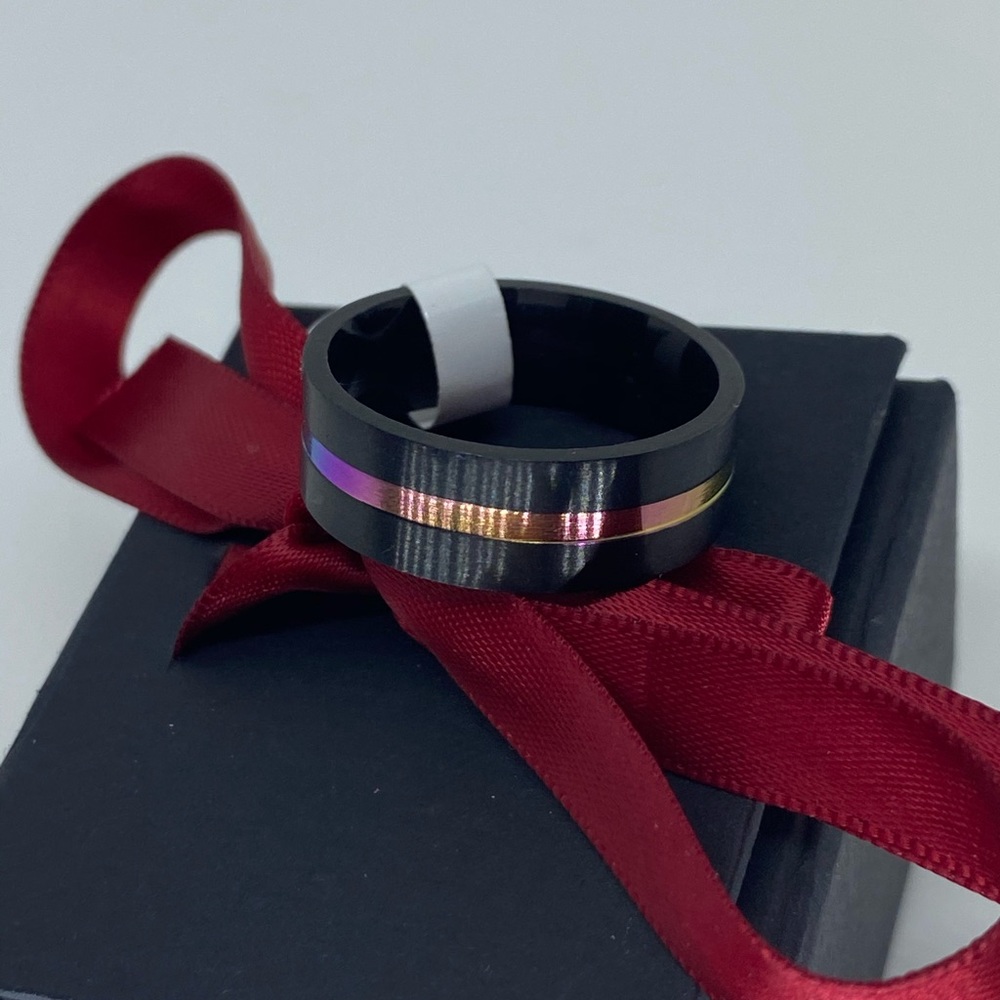 Couple Matching Titanium Rings Set - Picture 6 of 8
